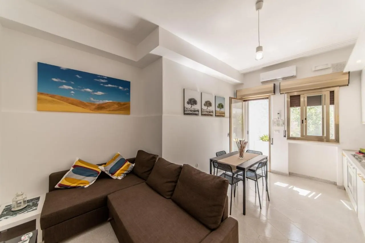 Carlentini House B&B Комизо Отель типа 